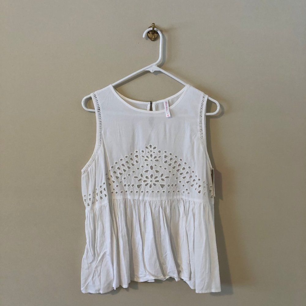 Cut Out Tank -  NWT
